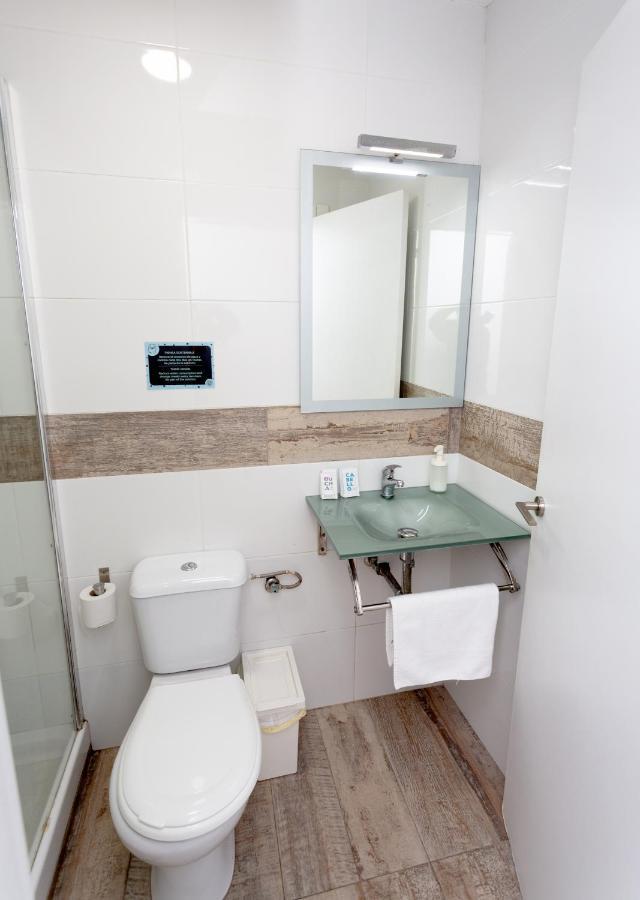Хостел Easy Sants By Bossh! (Adults Only) Барселона Экстерьер фото