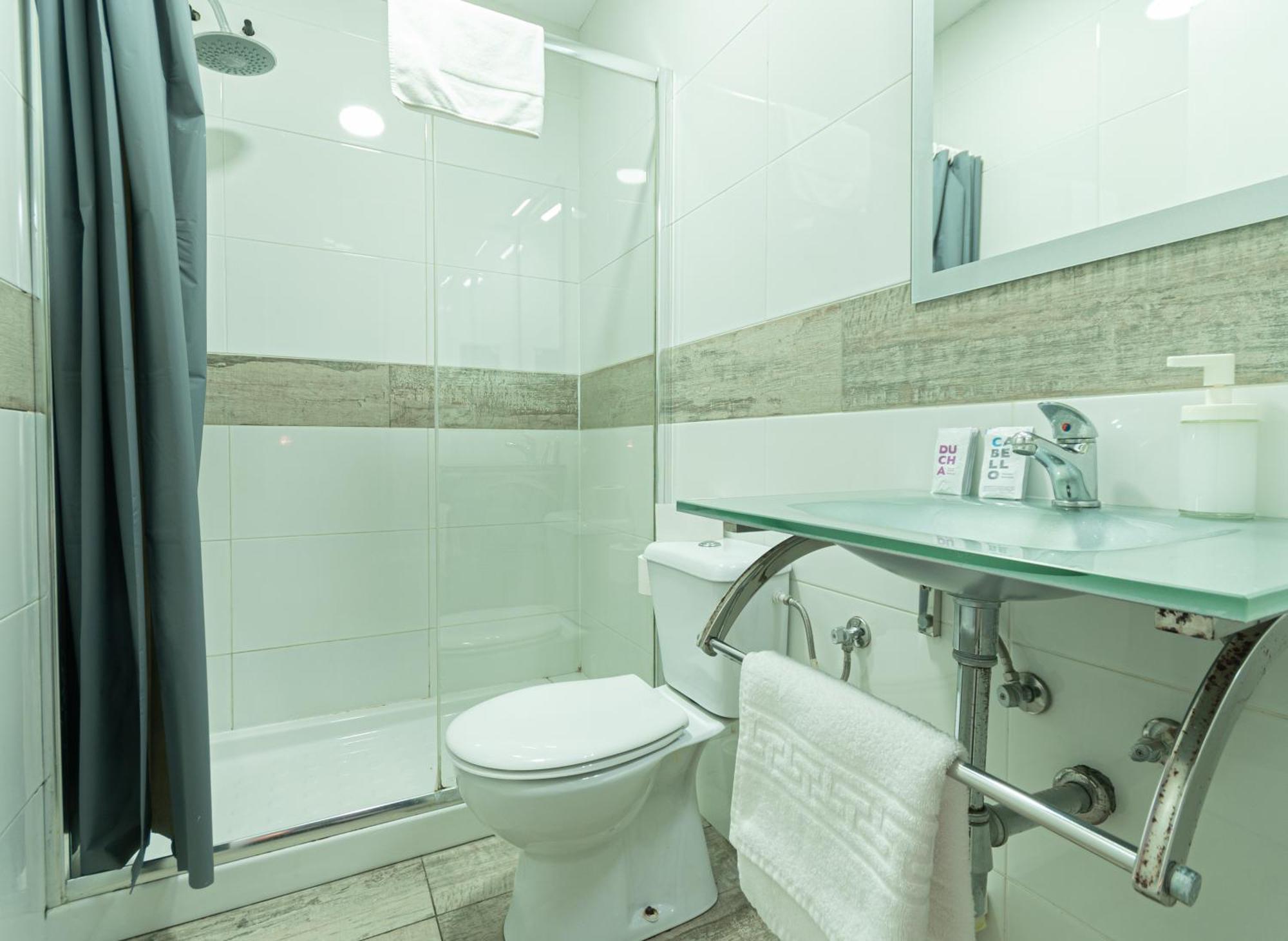 Хостел Easy Sants By Bossh! (Adults Only) Барселона Номер фото